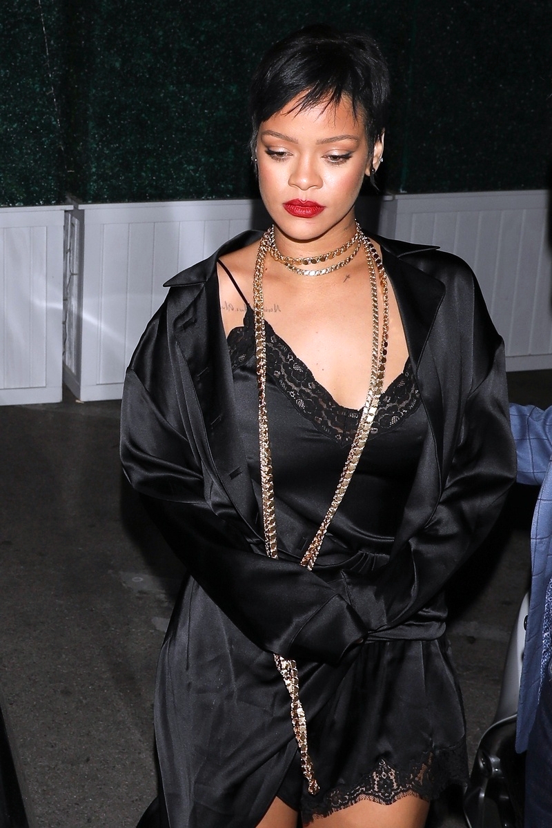 Rihanna en pijama