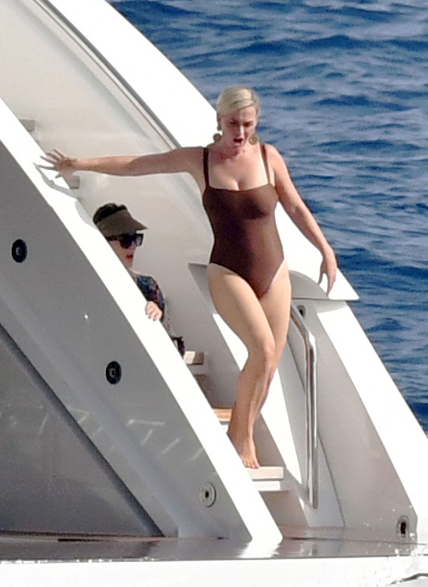 Katy Perry Barco