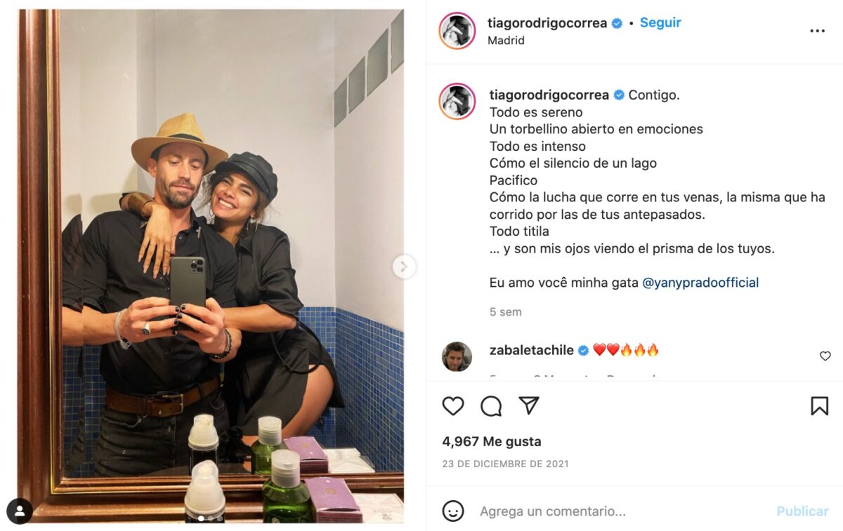 Post de Tiago Correa con dedicatoria a su novia y foto de los dos en un baño